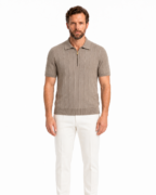 Polo homme élégant à texture verticale – Style chic moderne
