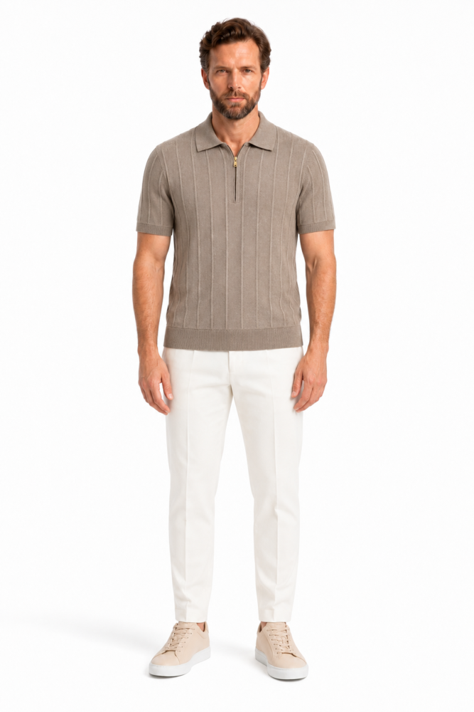 Polo homme élégant à texture verticale – Style chic moderne