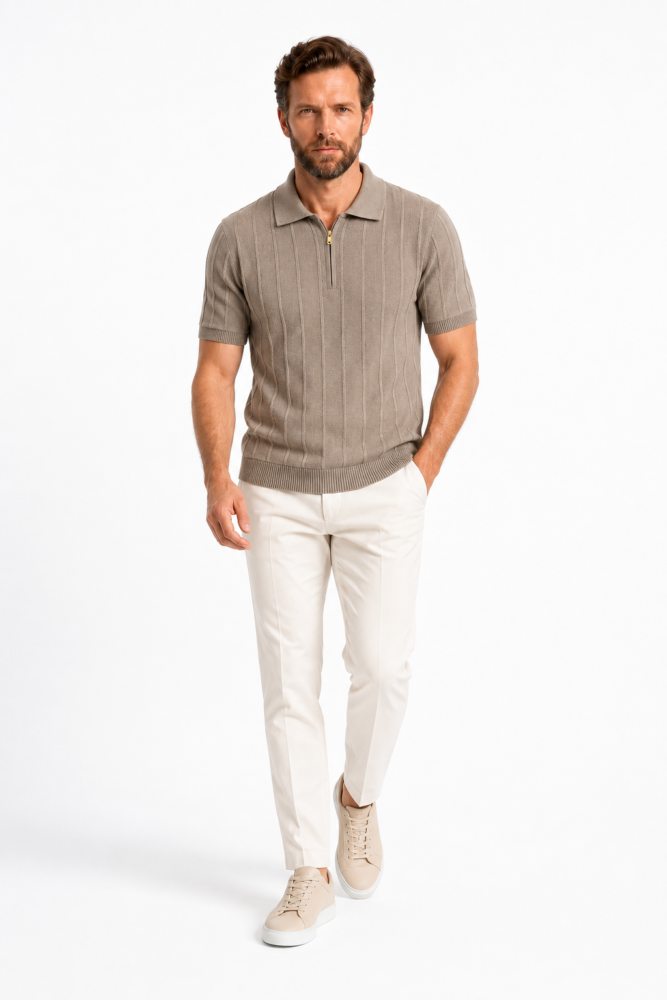 Polo homme élégant à texture verticale – Style chic moderne