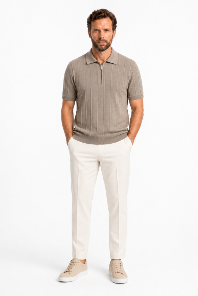 Polo homme élégant à texture verticale – Style chic moderne